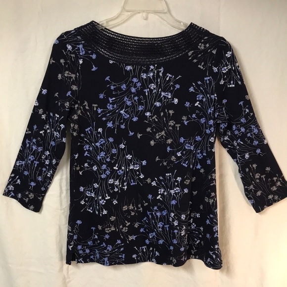 Croft & Barrow Women’s Tunic Top Crocheted Neckline Blue Floral Size M   Spring - Picture 1 of 9